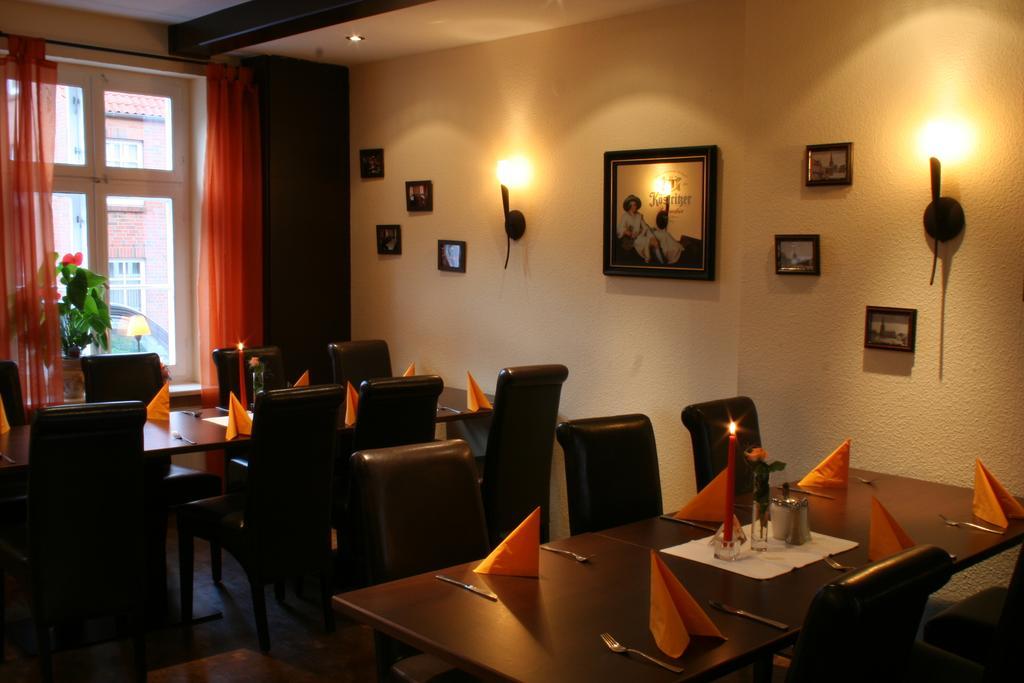 Hotel Restaurant Burgerstuben Bad Segeberg Exteriör bild